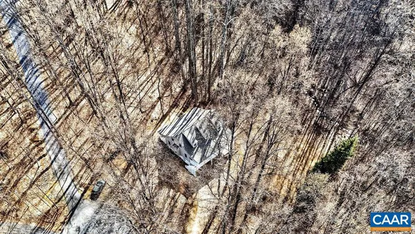 $459,000 | 9 Dogwood Lane, Nellysford, VA 22958