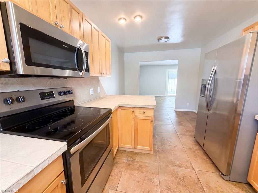2219 Shadow Valley Road, Unit E High Point, NC 27265 - Photo 7 of 16 Gallery Image 7