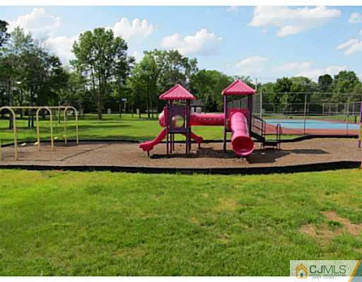 7805 Hana Road Edison, NJ 08817 - Photo 6 of 6 Gallery Image 6