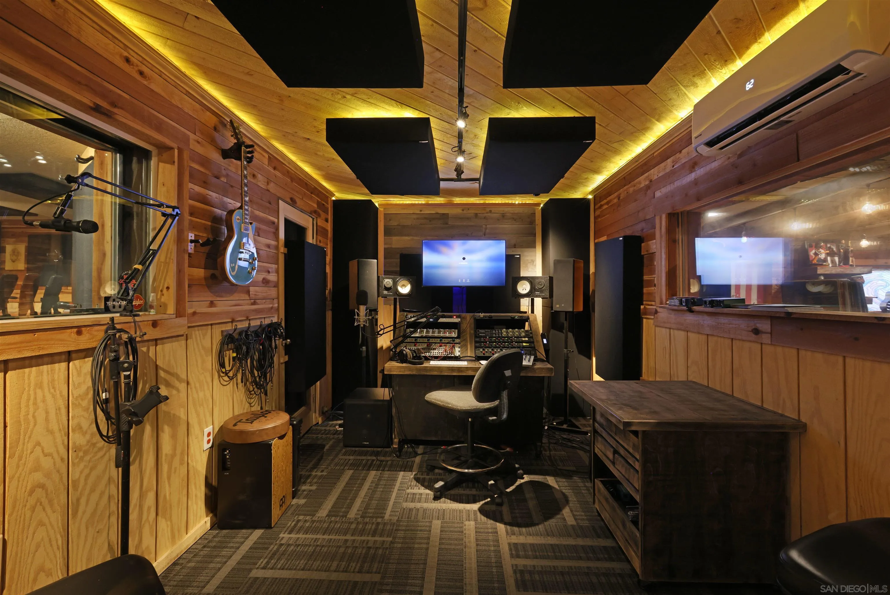 1686-88 Gecko Road Vista, CA 92083 - Photo 29 of 30 a view of a room with gym equipment