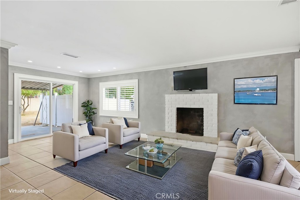 19238 Strathern Street Reseda, CA 91335 - Photo 8 of 34