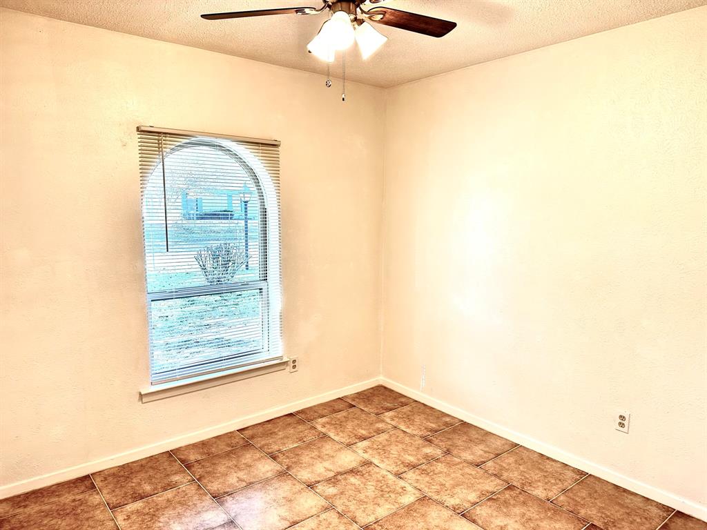 1528 Angel Fire Drive Dallas, TX 75253 - Photo 15 of 24