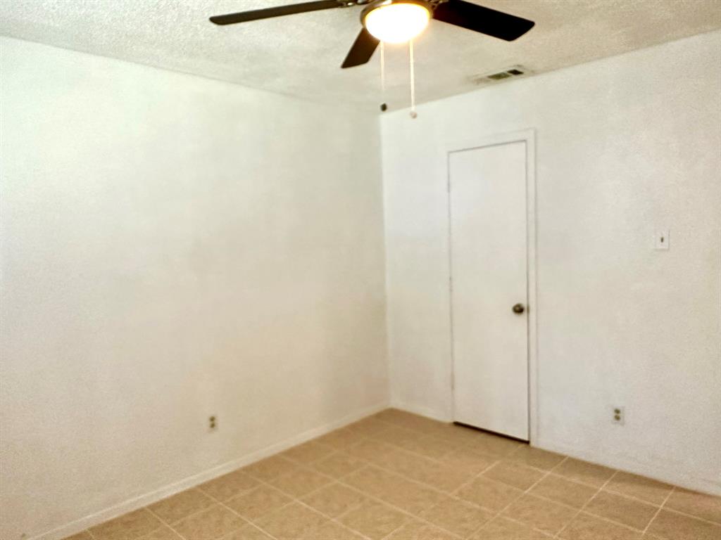 1528 Angel Fire Drive Dallas, TX 75253 - Photo 18 of 24