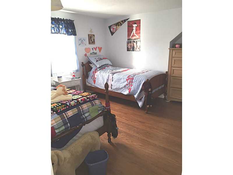 29 Carpathia Road Cranston, RI 02920 - Photo 11 of 15 Bedroom.