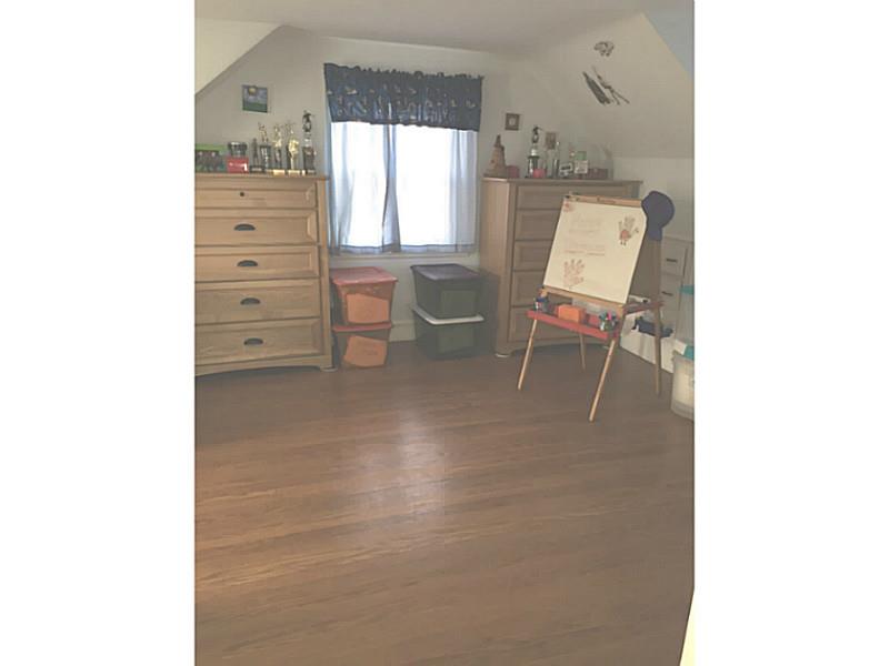 29 Carpathia Road Cranston, RI 02920 - Photo 12 of 15 Bedroom.