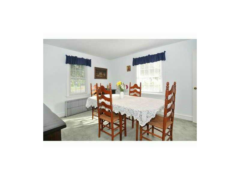 29 Carpathia Road Cranston, RI 02920 - Photo 6 of 15 Dining Room.