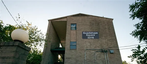 $1,050 | 3316 Guadalupe Street, Unit 211, Austin, TX 78705
