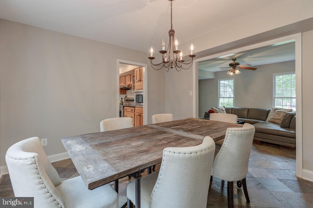 5532 Dunsmore Road Alexandria, VA 22315 - Photo 10 of 36 Dining Room