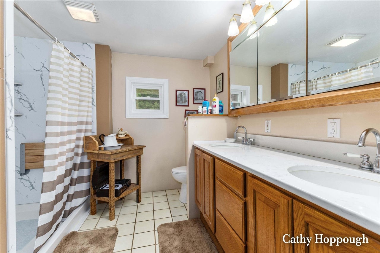 858 Kellogg Road Ionia, MI 48846 - Photo 15 of 27 Gallery Image 15