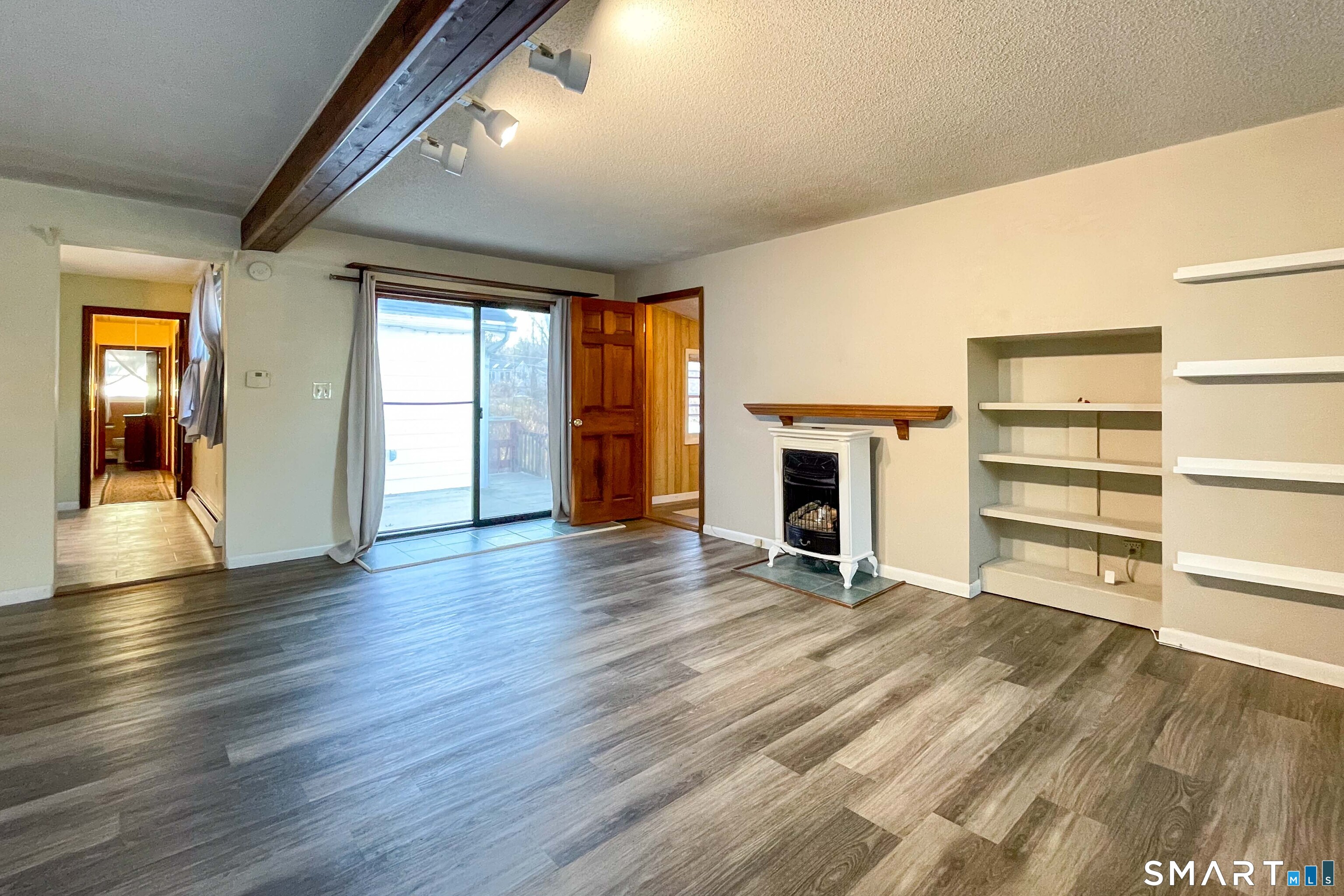 399 West Woods Road Hamden, CT 06518 - Photo 2 of 40