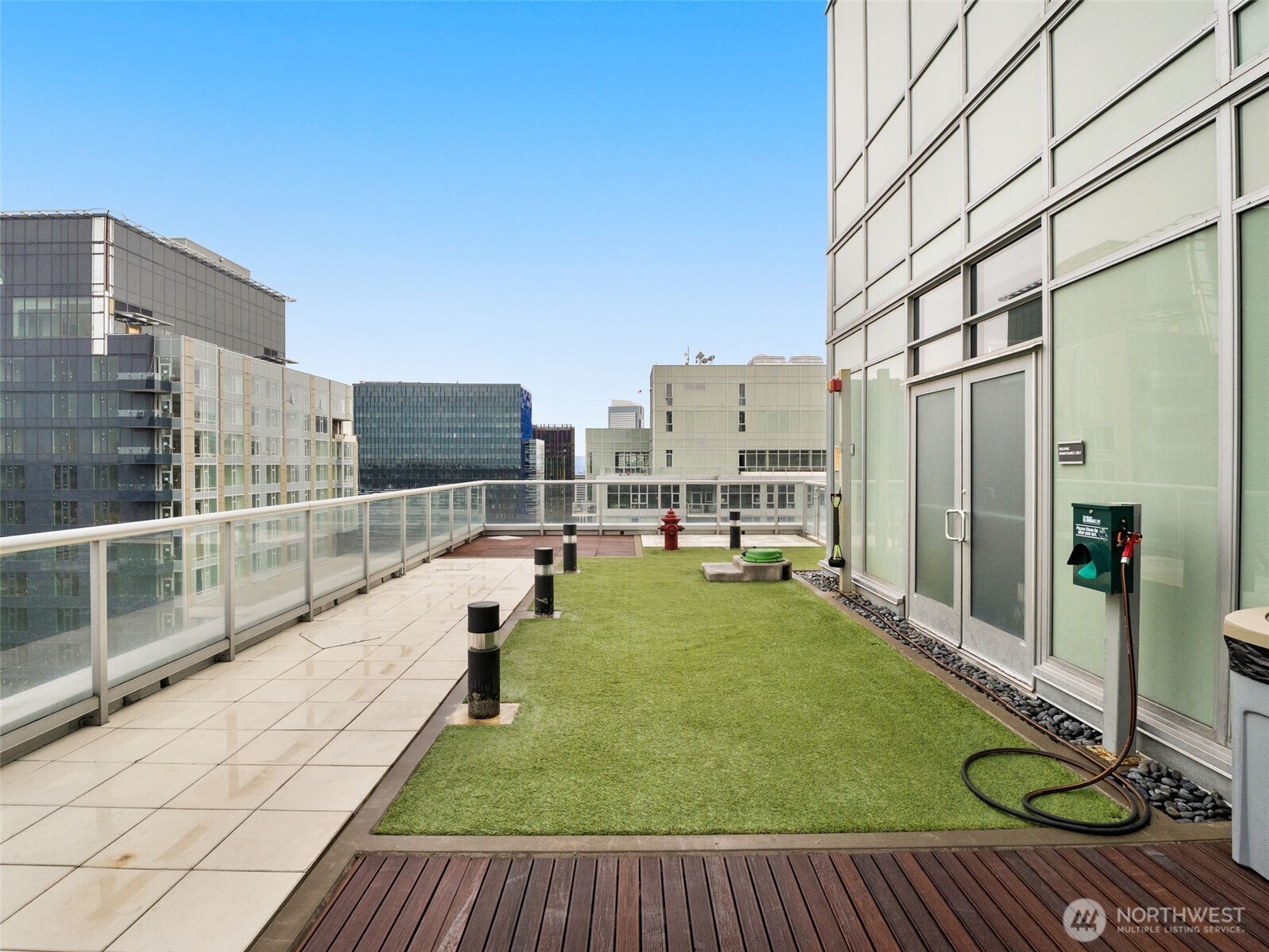 583 Battery Street, Unit 3802N Seattle, WA 98121 - Photo 23 of 32