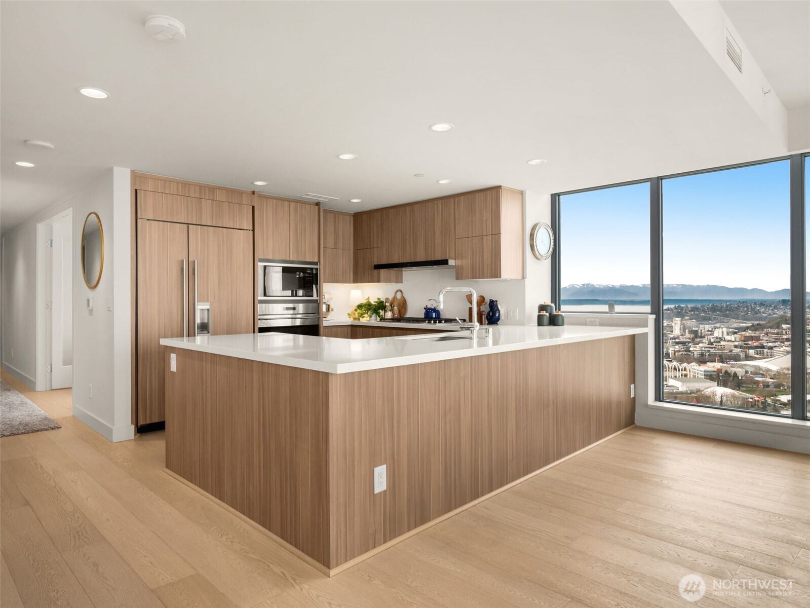 583 Battery Street, Unit 3802N Seattle, WA 98121 - Photo 5 of 32