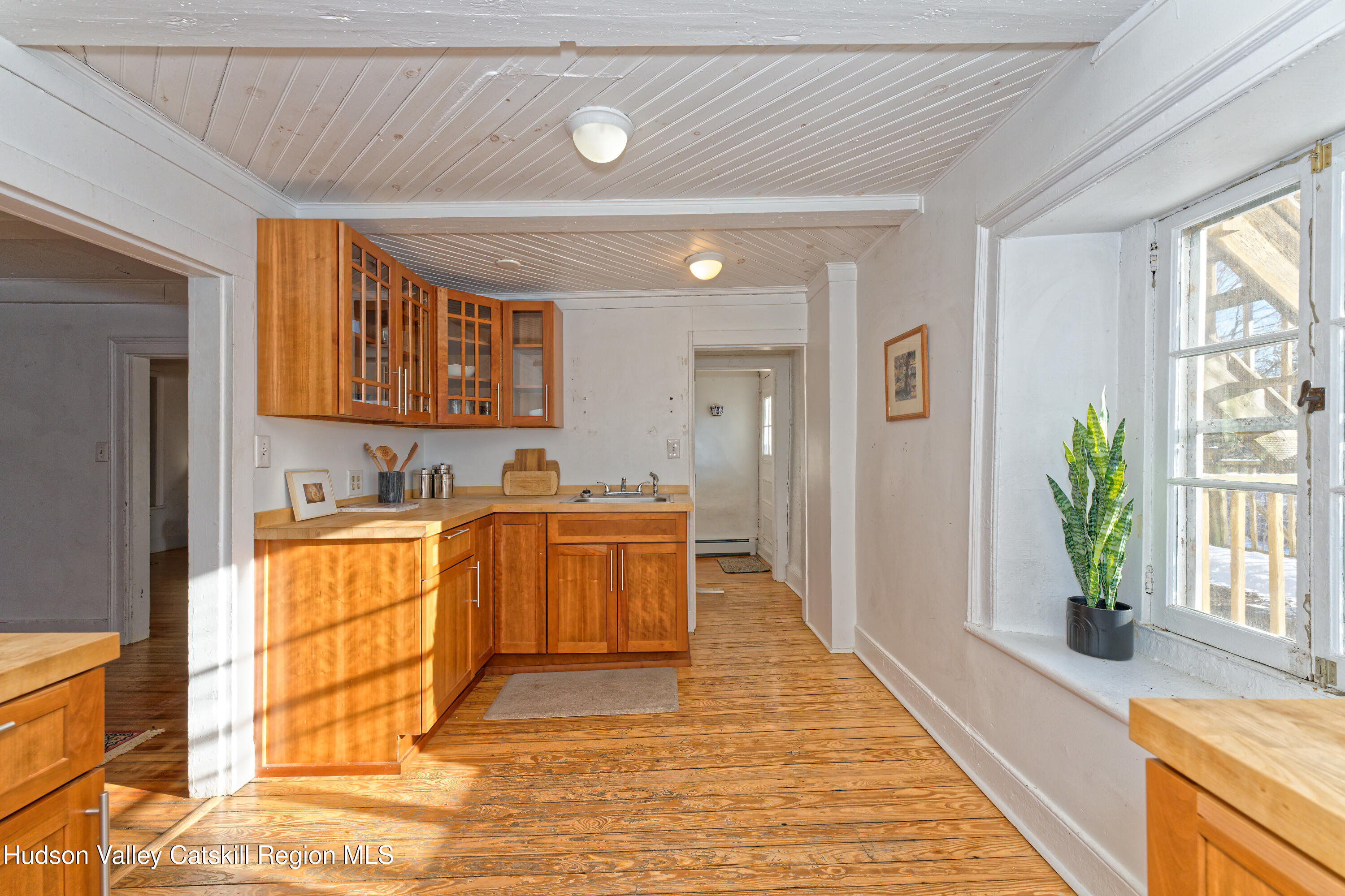 3953-3955 Highway 209 Stone Ridge, NY 12484 - Photo 12 of 69 5 Kitchen 1