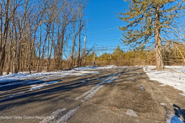 $499,000 | 3953-3955 Highway 209, Stone Ridge, NY 12484