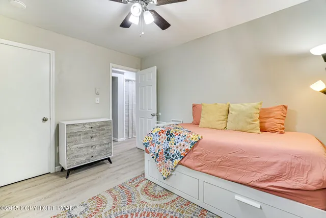 $2,100 | 5263 Glen Terrace, Tobyhanna, PA 18466