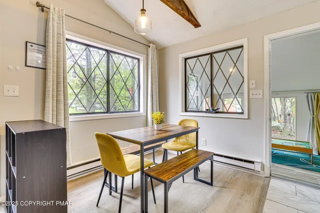 $2,100 | 5263 Glen Terrace, Tobyhanna, PA 18466