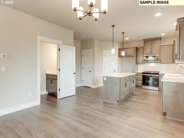 $624,900 | 798 Northeast Saling Drive East, Unit 89, Estacada, OR 97023