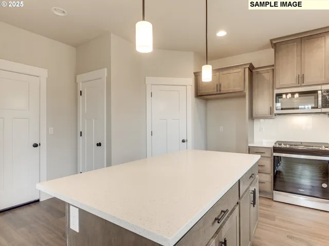 $624,900 | 798 Northeast Saling Drive East, Unit 89, Estacada, OR 97023