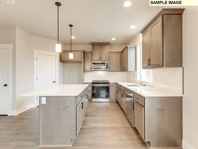 $624,900 | 798 Northeast Saling Drive East, Unit 89, Estacada, OR 97023