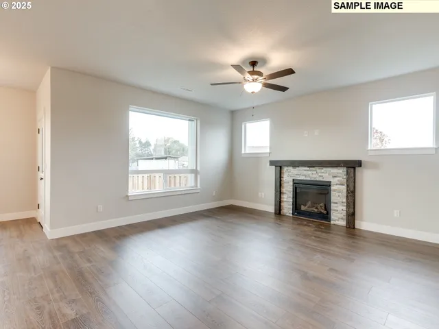 $624,900 | 798 Northeast Saling Drive East, Unit 89, Estacada, OR 97023