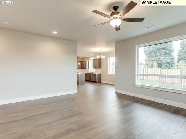 $624,900 | 798 Northeast Saling Drive East, Unit 89, Estacada, OR 97023