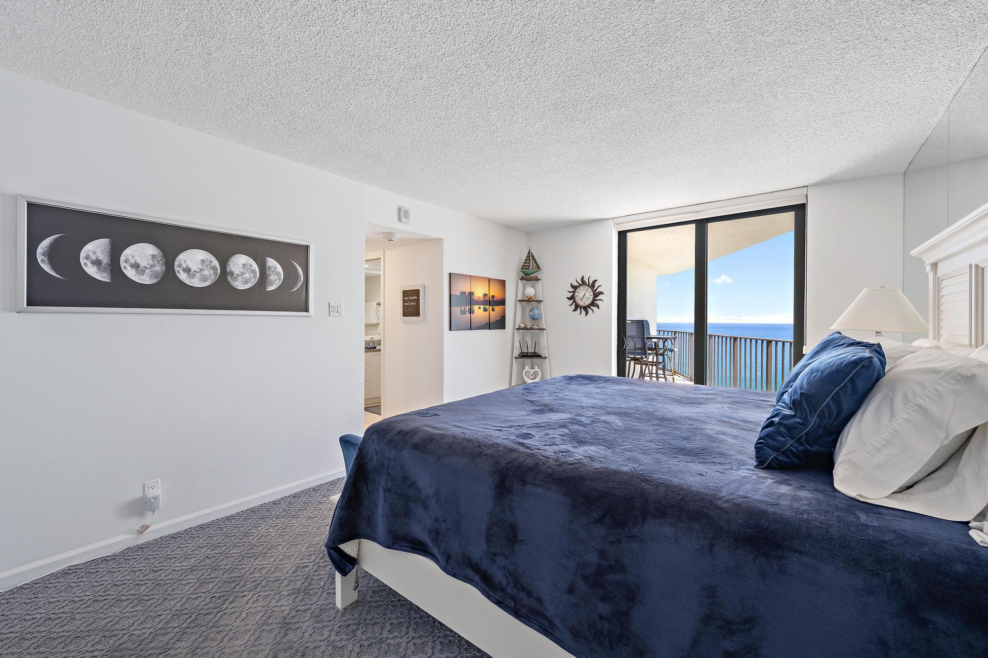 5420 North Ocean Drive, Unit PH2 Riviera Beach, FL 33404 - Photo 13 of 34 Primary Bedroom