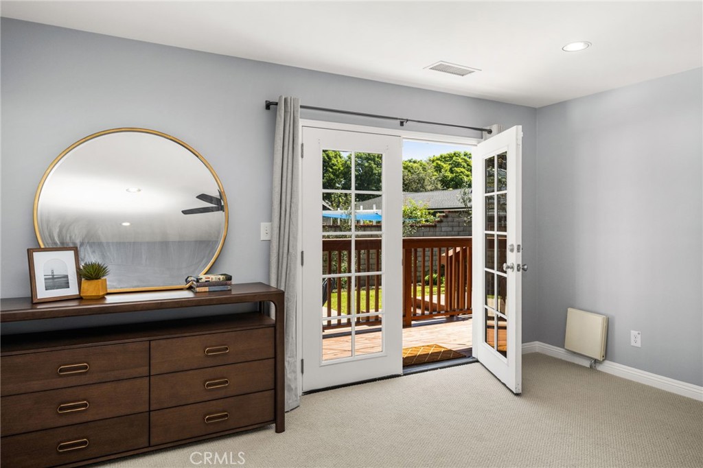 2152 North Greenbrier Road Long Beach, CA 90815 - Photo 27 of 49 Gallery Image 27
