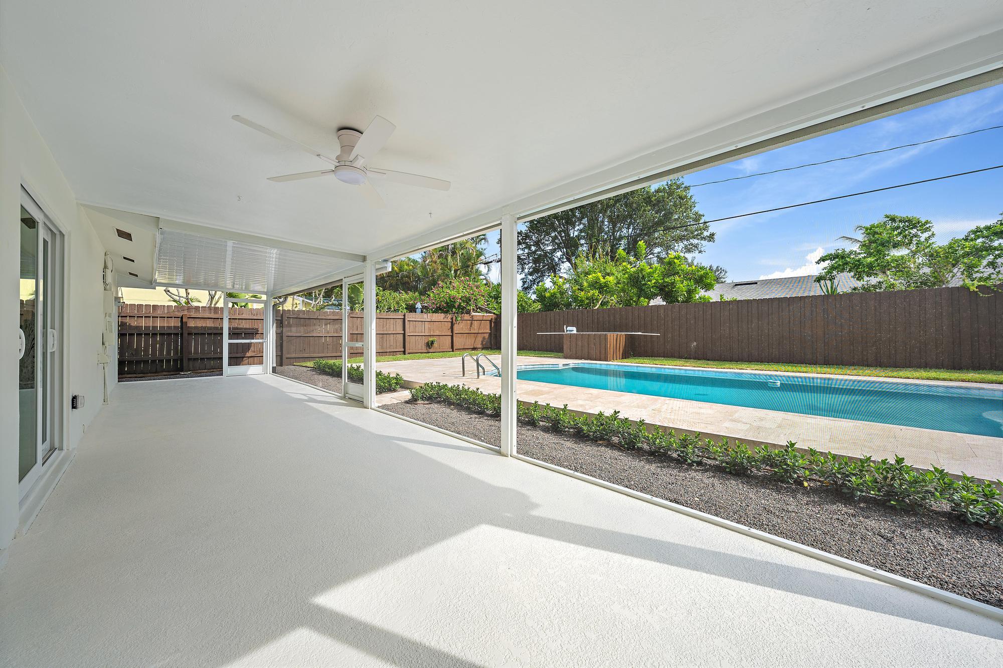109 East Riverside Drive Jupiter, FL 33469 - Photo 29 of 38 109 E Riverside Dr-17