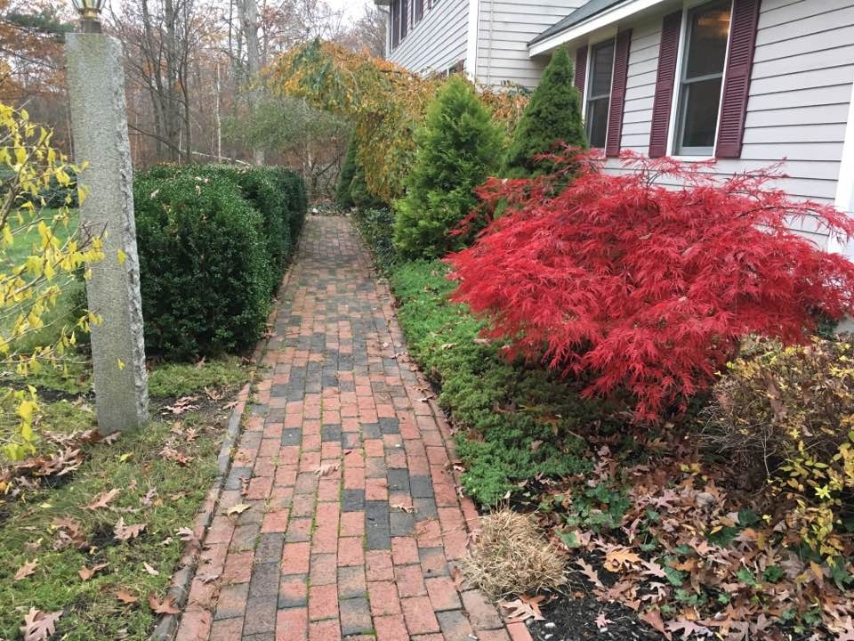 8 Ridgeview Lane New Boston, NH 03070 - Photo 3 of 5