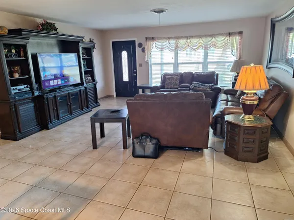 $2,245 | 289 Ellwood Avenue, Satellite Beach, FL 32937