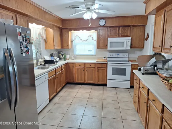 $2,245 | 289 Ellwood Avenue, Satellite Beach, FL 32937