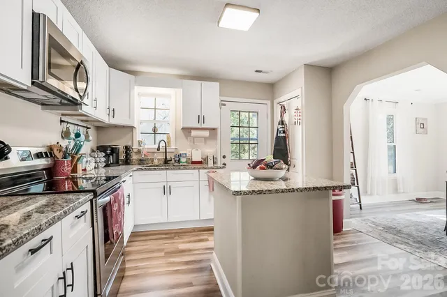 $379,000 | 167 South Main Street, Richburg, SC 29729