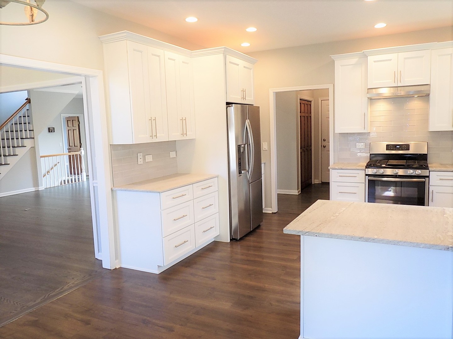 26W475 Churchill Road Winfield, IL 60190 - Photo 8 of 35 Gallery Image 8