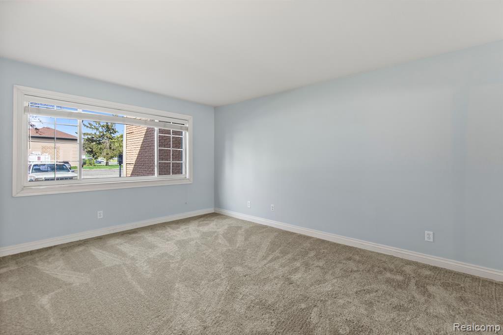 2247 Walton Boulevard, Unit 46 Rochester, MI 48309 - Photo 10 of 16
