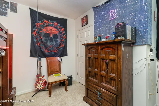 a view of a livingroom with furniture