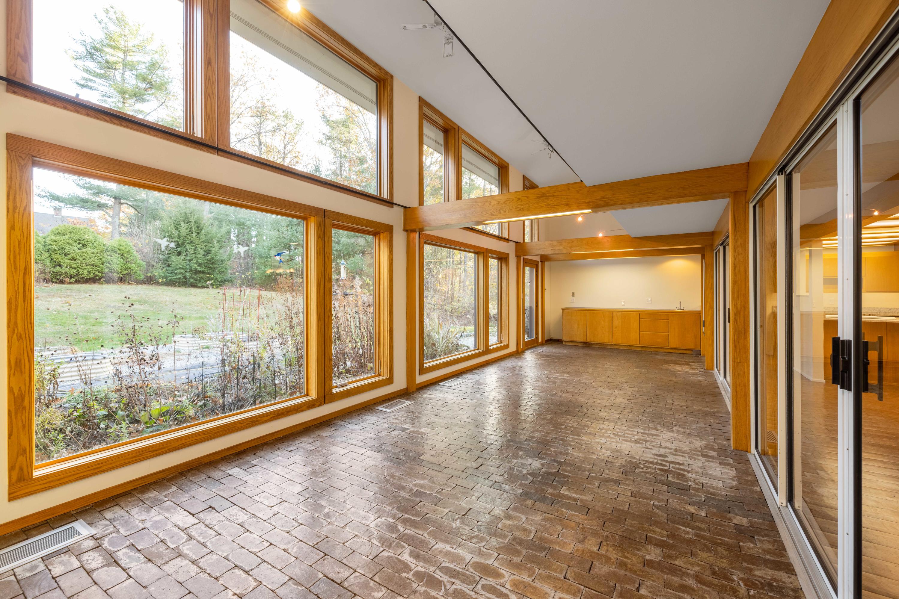 16 Sylvan Road Scarborough, ME 04074 - Photo 31 of 42 Featuring a custom built wet bar