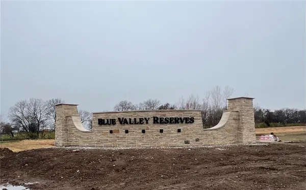 $450,000 | 4155 West 201st Terrace, Stilwell, KS 66085