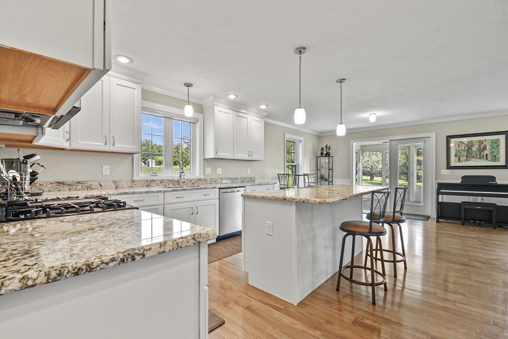 291 Pearl Hill Road Fitchburg, MA 01420 - Photo 13 of 40