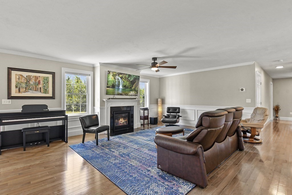 291 Pearl Hill Road Fitchburg, MA 01420 - Photo 5 of 40