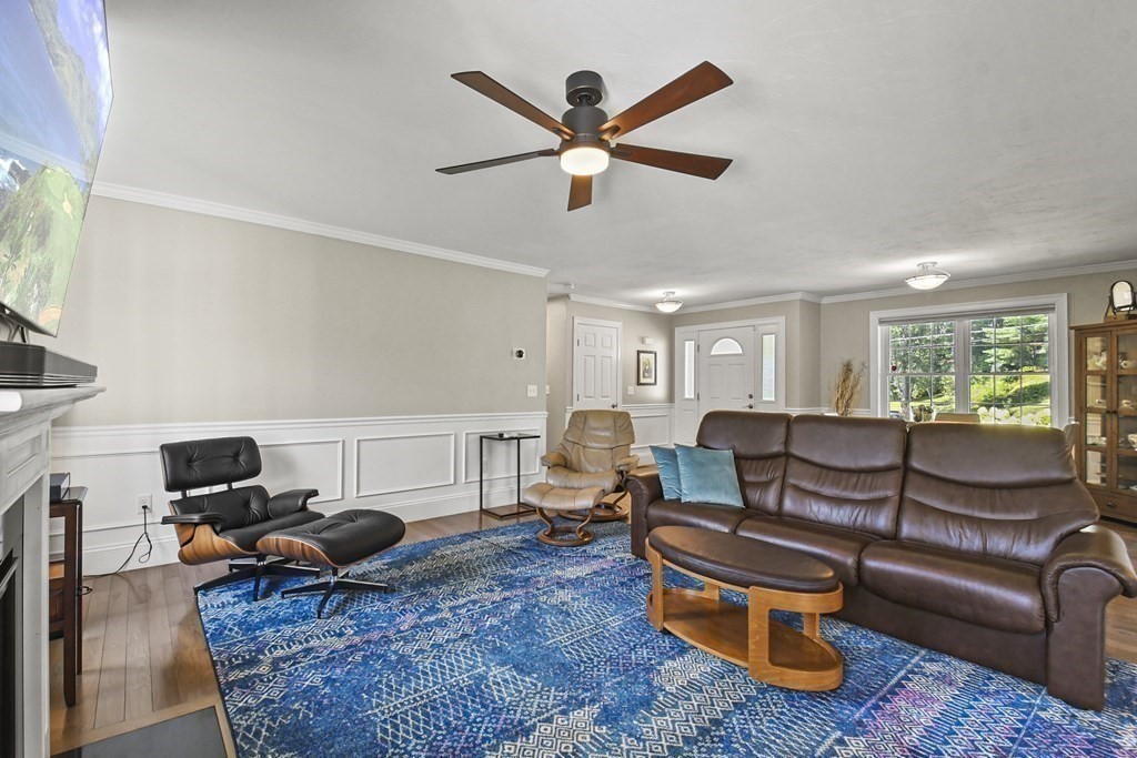 291 Pearl Hill Road Fitchburg, MA 01420 - Photo 7 of 39