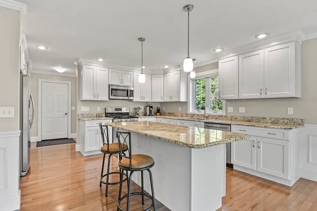 $650,000 | 291 Pearl Hill Road, Fitchburg, MA 01420