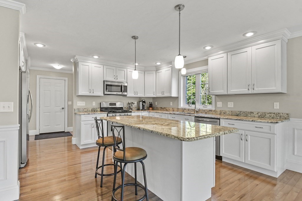 291 Pearl Hill Road Fitchburg, MA 01420 - Photo 9 of 40