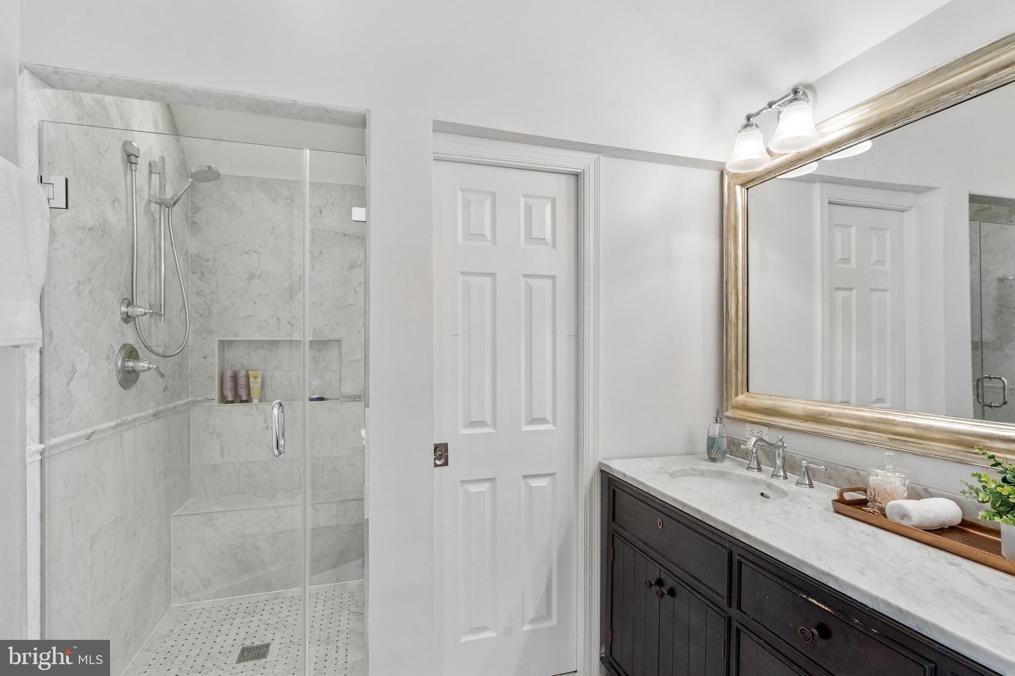 4764 Reservoir Road Northwest Washington, DC 20007 - Photo 17 of 32 Primary Bathroom