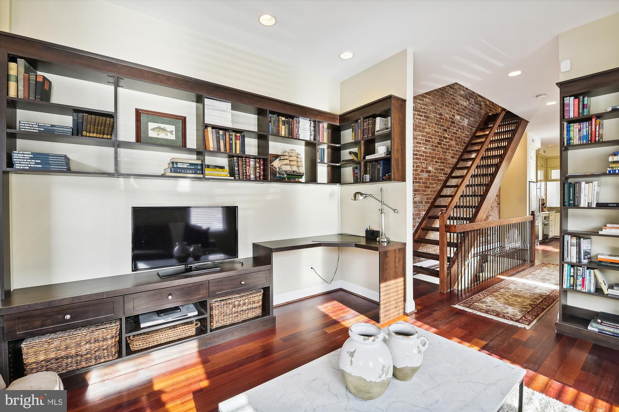 1401 Jackson Street Baltimore, MD 21230 - Photo 20 of 58 Study with gorgeous built ins