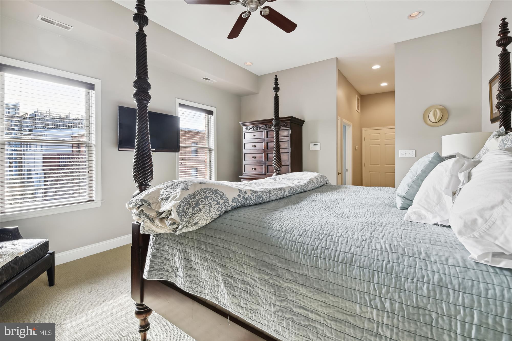 1401 Jackson Street Baltimore, MD 21230 - Photo 27 of 58 Primary bedroom