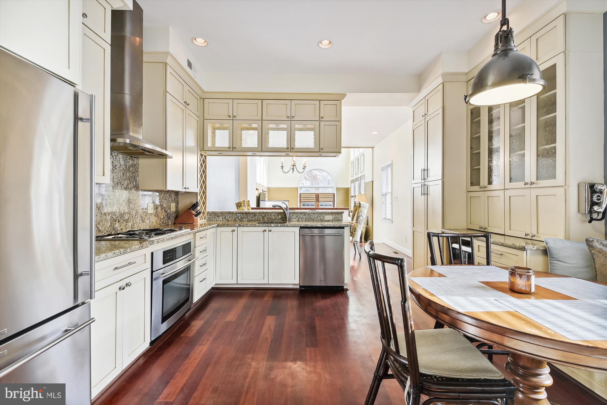 1401 Jackson Street Baltimore, MD 21230 - Photo 8 of 58 Entertainer's kitchen