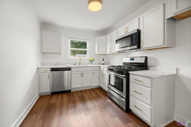 $379,000 | 728 Steele Boulevard, Baton Rouge, LA 70806