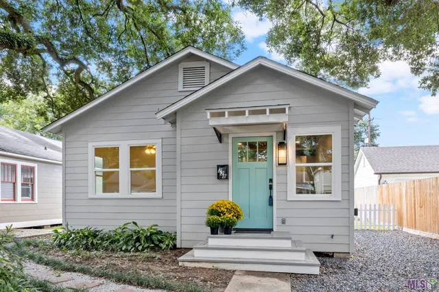 $379,000 | 728 Steele Boulevard, Baton Rouge, LA 70806