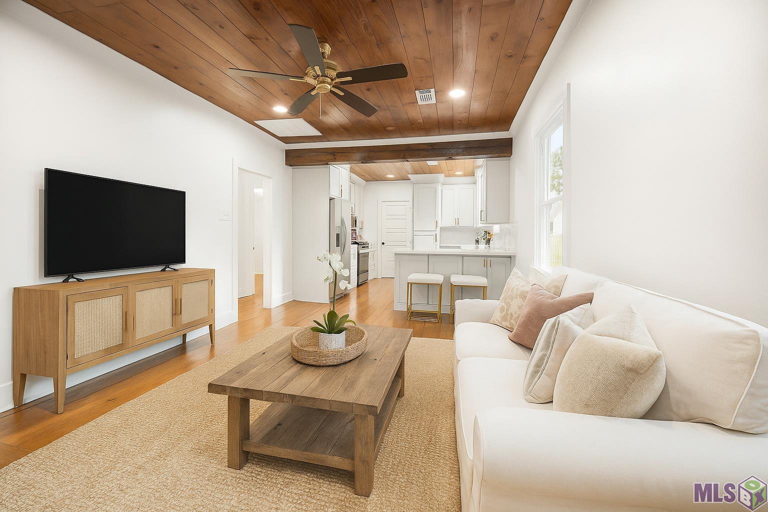 728 Steele Boulevard Baton Rouge, LA 70806 - Photo 3 of 27 Virtually Staged Living Room