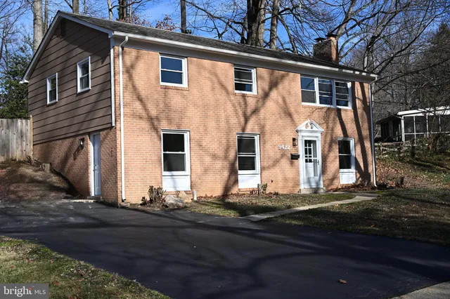 $3,350 | 9422 Mauck Court, Fairfax, VA 22032